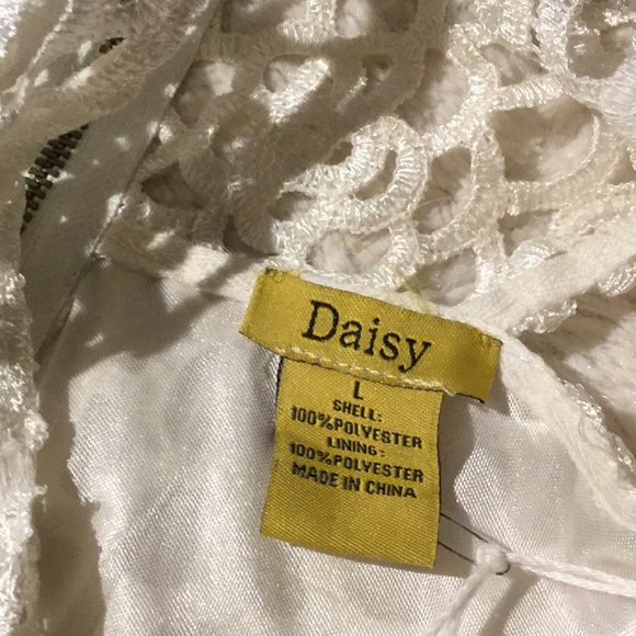 🆕NWT Daisy White Crochet/Macrame Long Maxi Formal Side Cut Out Dress, Jr. L - Picture 8 of 8